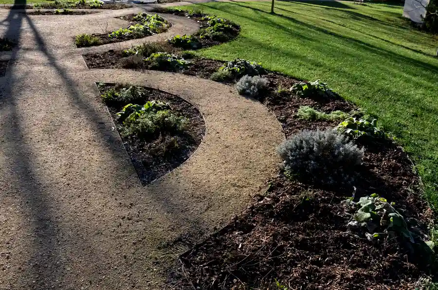 Landscape Design Tips For Front Yard Curb Appeal Franklin, KY Landscape Design Tips For Front Yard Curb Appeal Franklin, KY